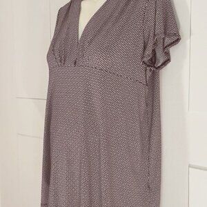 Short sleeve maternity top